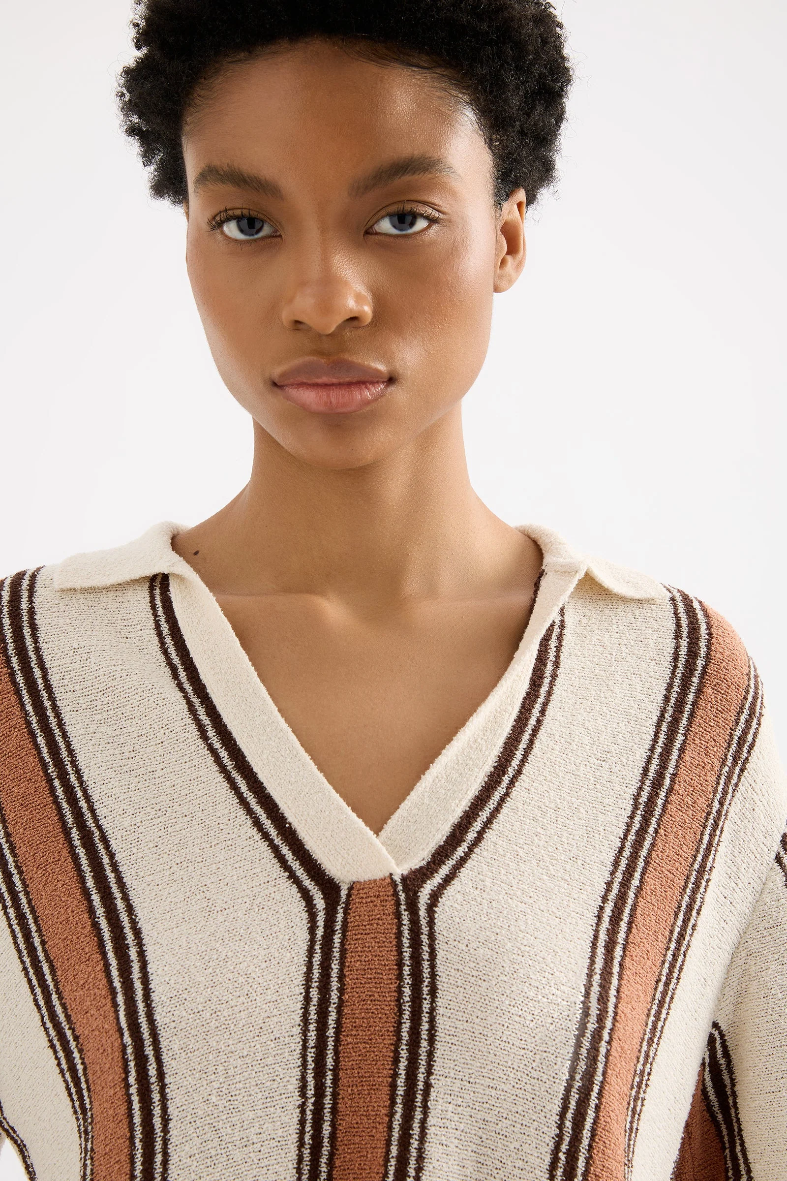 ODA KNIT TOP - Image 5