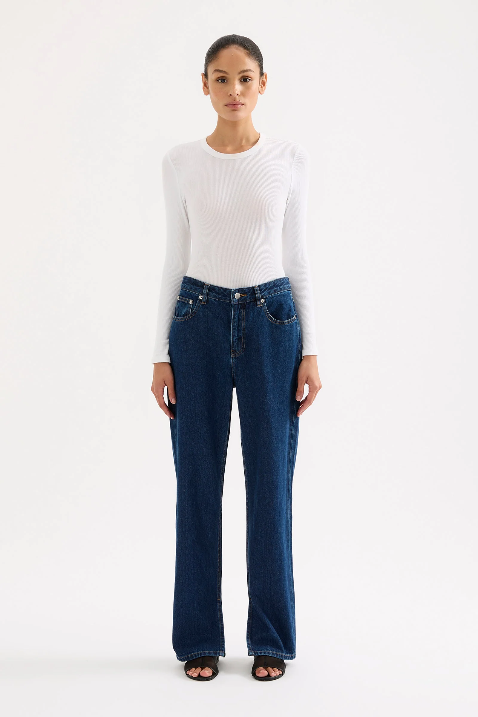 ORGANIC SPLIT HEM JEAN