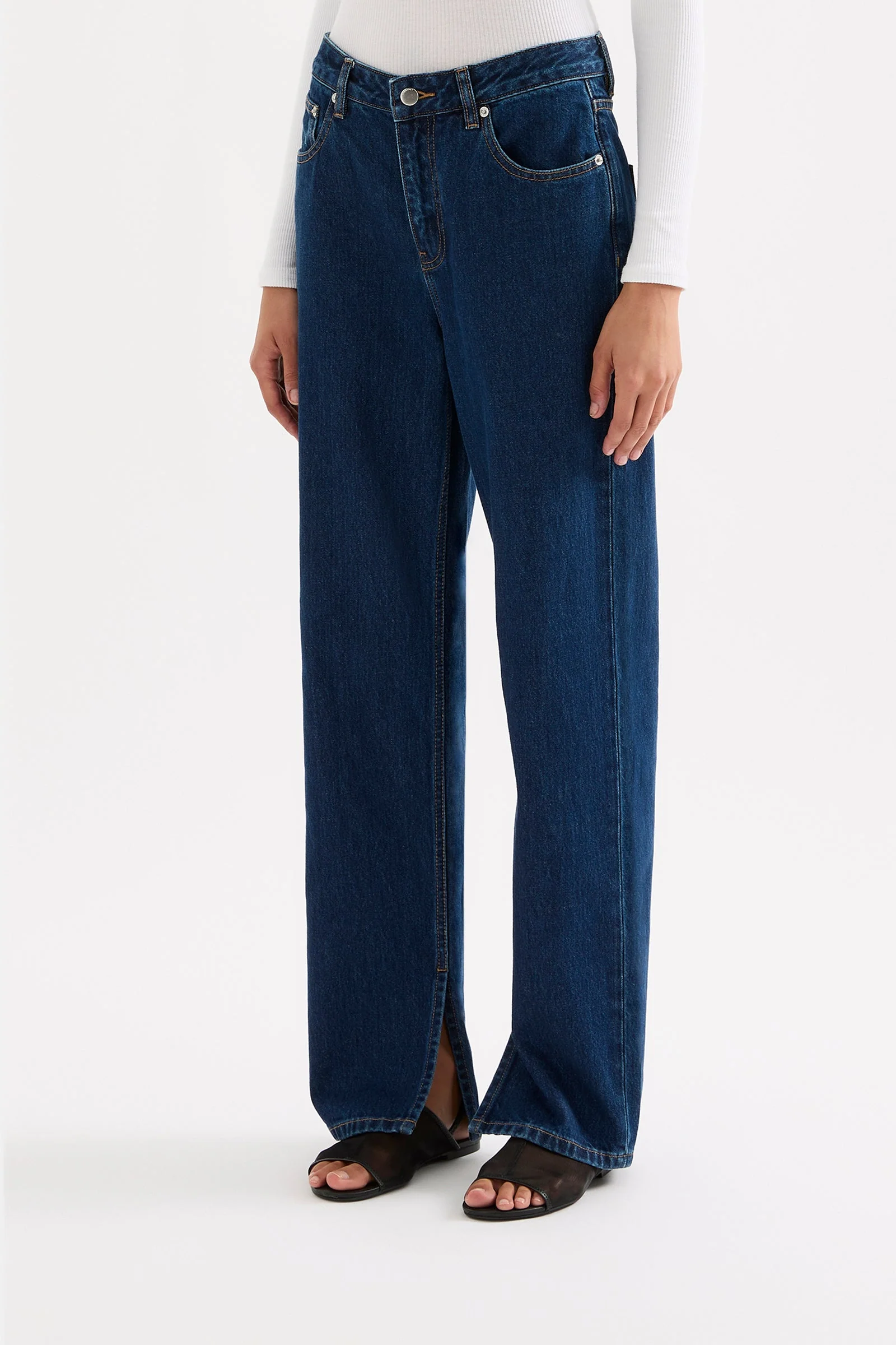 ORGANIC SPLIT HEM JEAN - Image 3