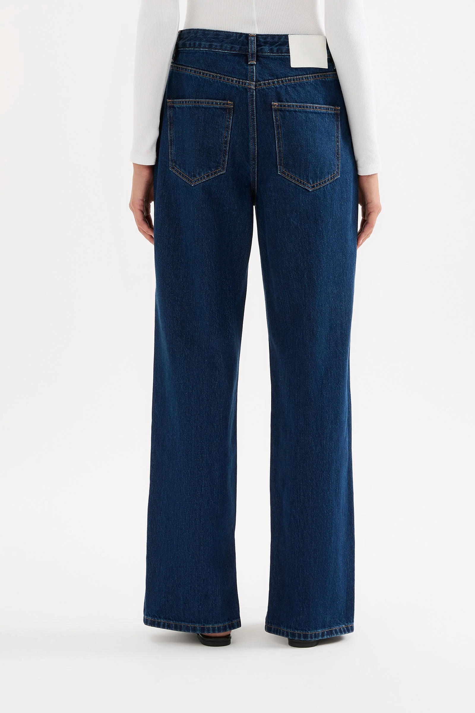 ORGANIC SPLIT HEM JEAN - Image 4